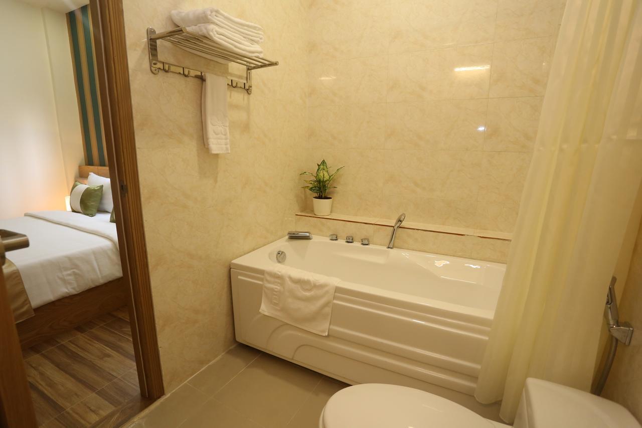 Thuy Sakura Hotel & Serviced Apartment Ho Chi Minh City Exterior photo