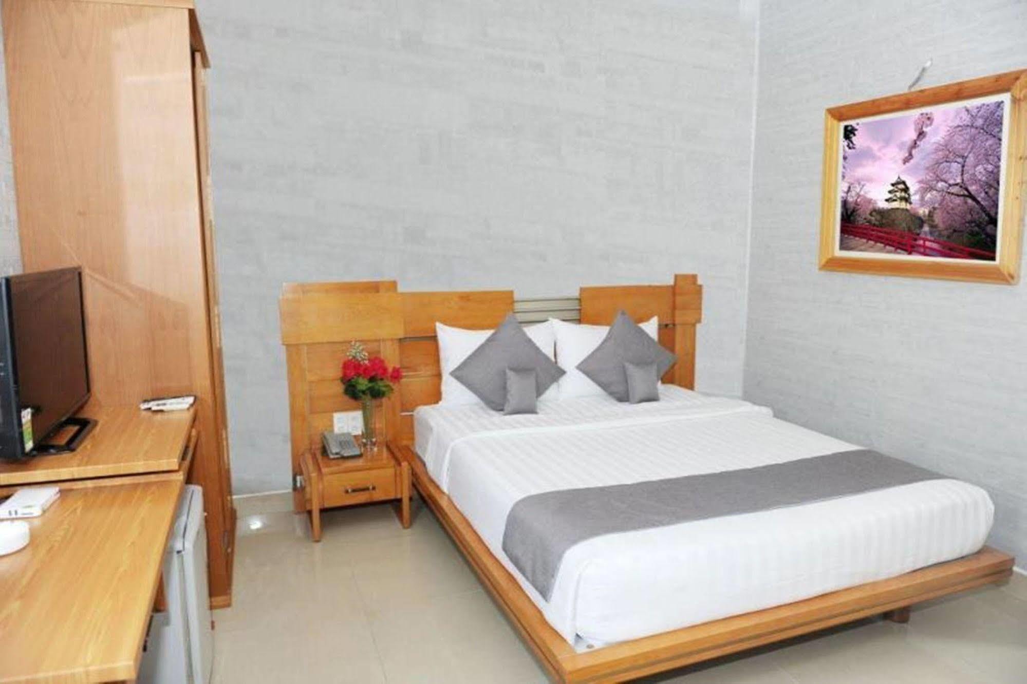 Thuy Sakura Hotel & Serviced Apartment Ho Chi Minh City Exterior photo