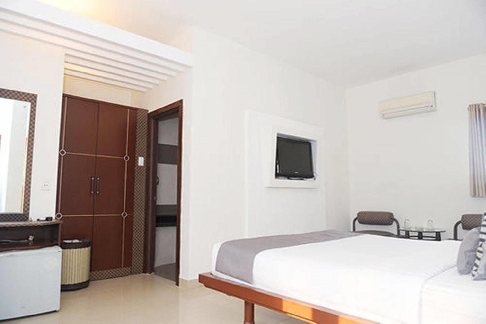 Thuy Sakura Hotel & Serviced Apartment Ho Chi Minh City Exterior photo