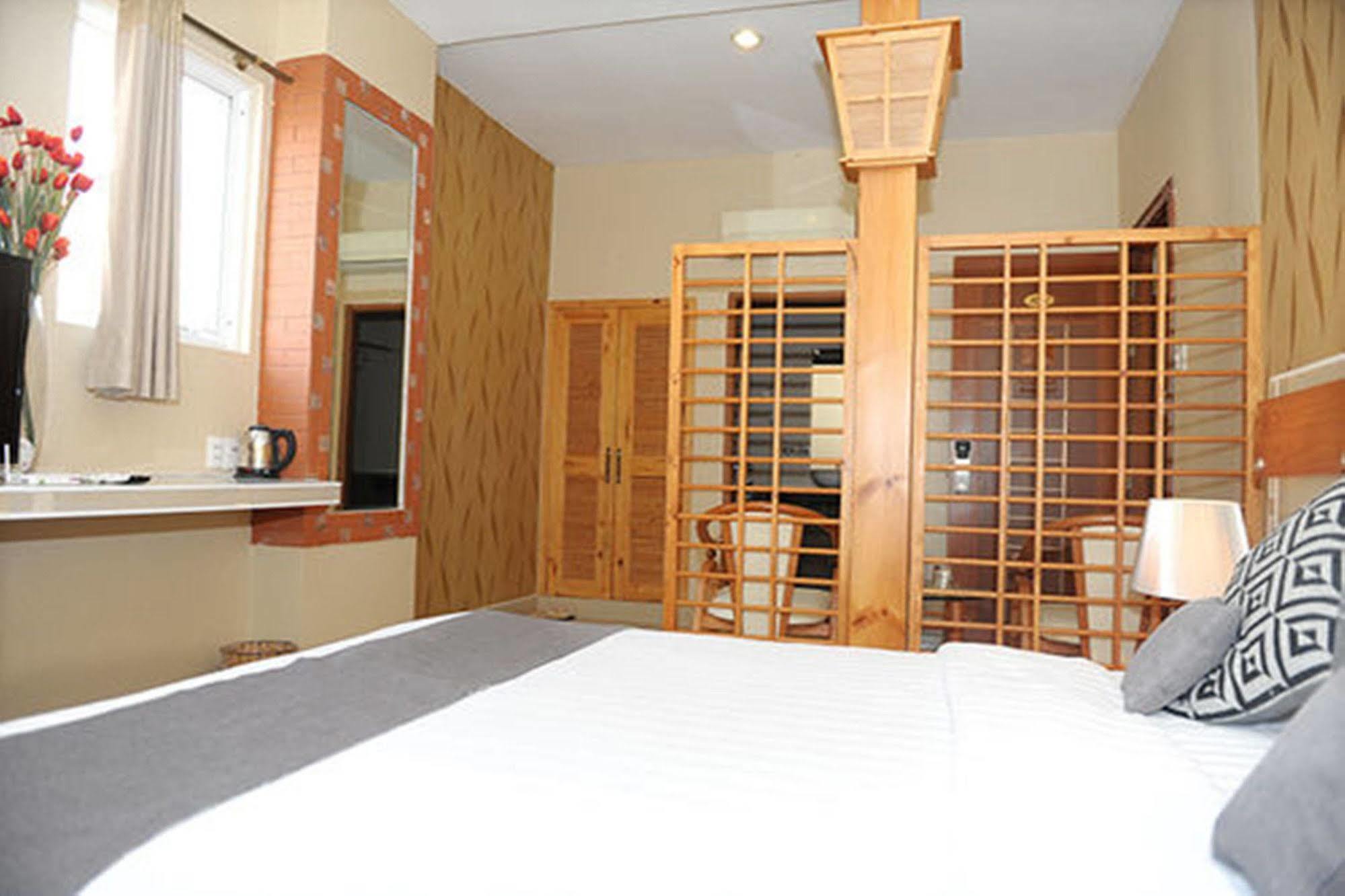 Thuy Sakura Hotel & Serviced Apartment Ho Chi Minh City Exterior photo