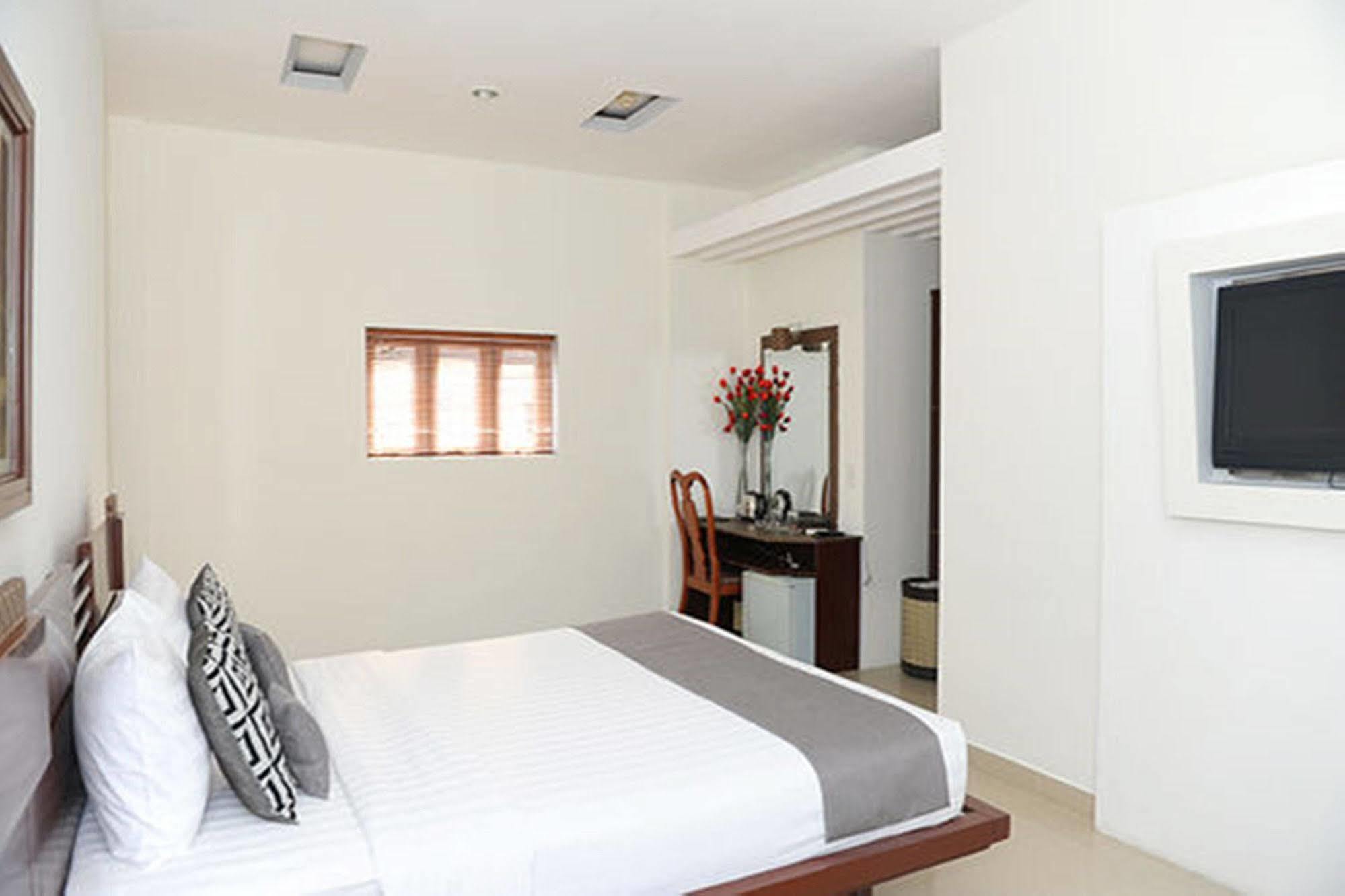 Thuy Sakura Hotel & Serviced Apartment Ho Chi Minh City Exterior photo