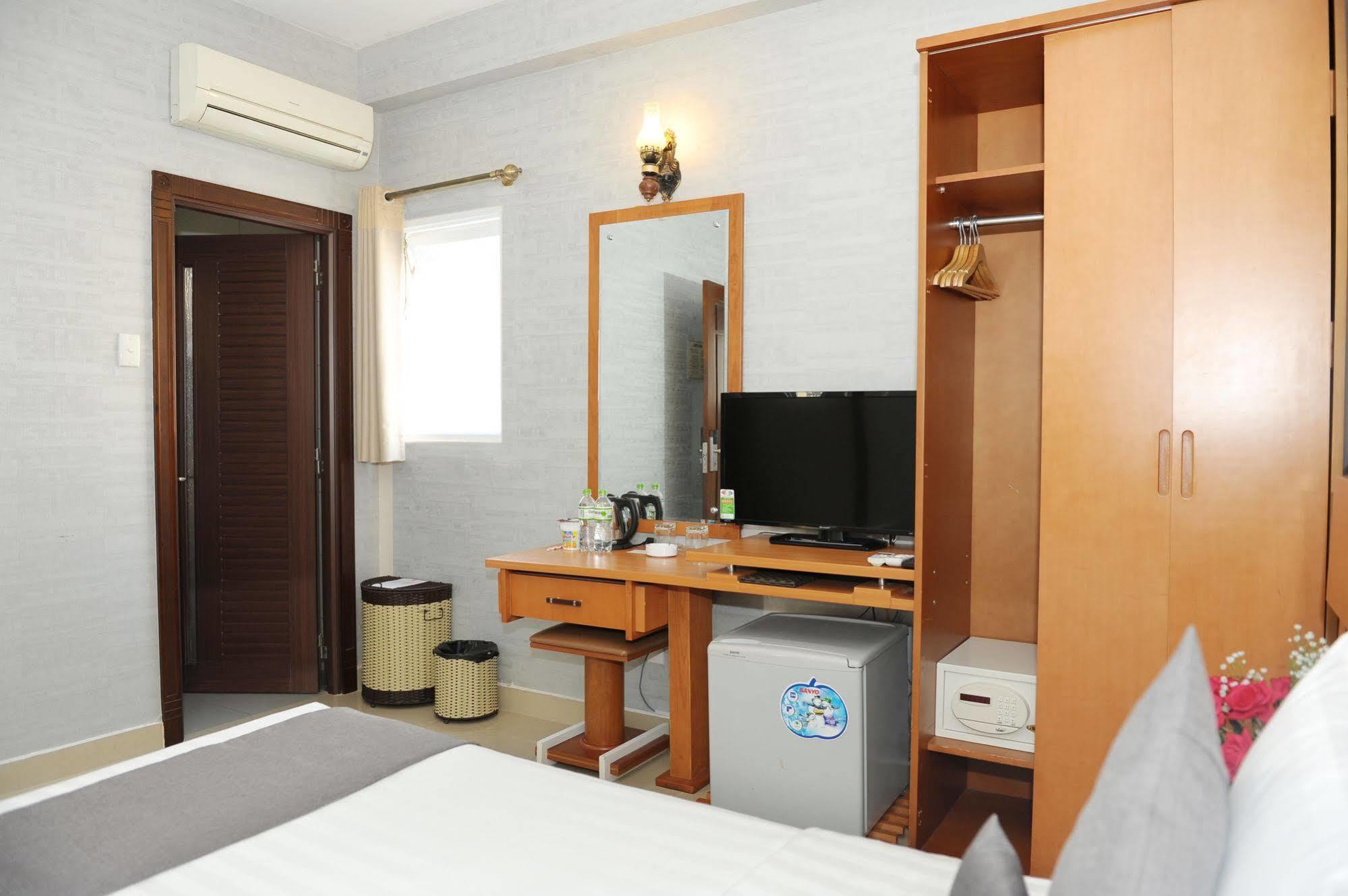 Thuy Sakura Hotel & Serviced Apartment Ho Chi Minh City Exterior photo