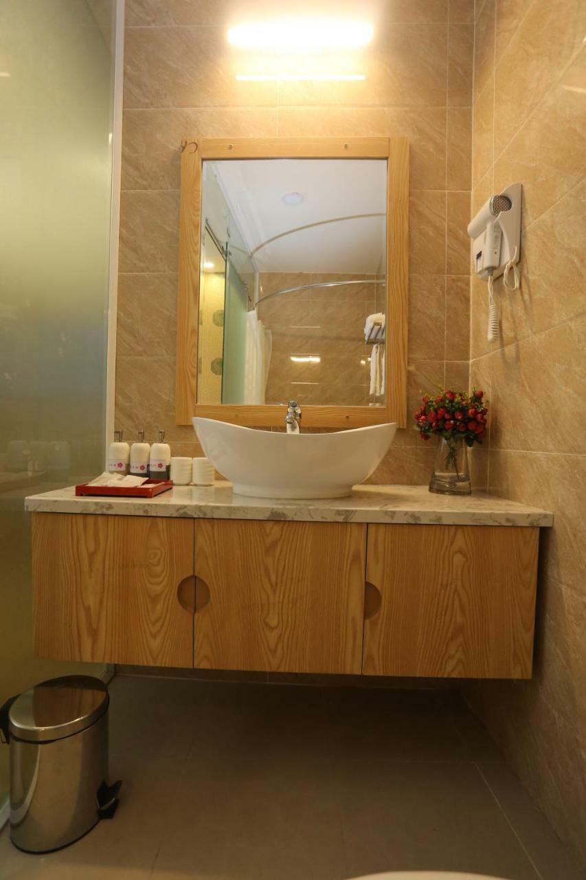 Thuy Sakura Hotel & Serviced Apartment Ho Chi Minh City Exterior photo